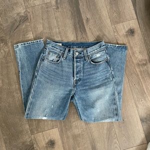Levis 501 Straight Leg 26